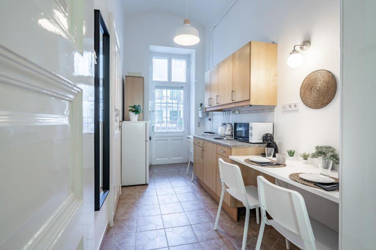 Apartment Lovely In The Heart Of The *